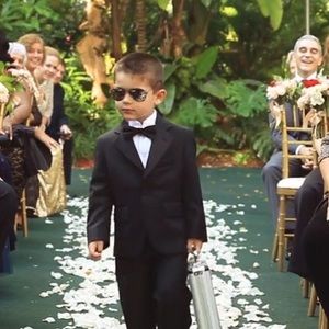 Boys Brooks Brothers tuxedo jacket and pant set size 4 boys